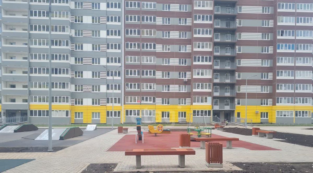 квартира г Оренбург р-н Промышленный ул Юркина 10 фото 1