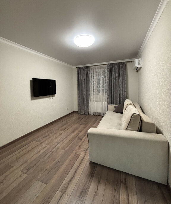квартира г Батайск ул Половинко 280/3к 1 фото 1