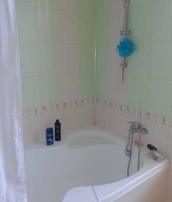 дом г Алушта с Верхняя Кутузовка улица Д. Акимова фото 19