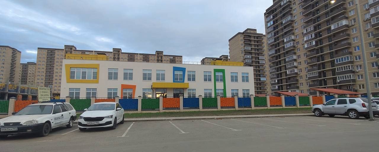 квартира г Краснодар р-н Прикубанский коттеджный поселок «Николино Парк» ул им. лётчика Краснопёрова 12 фото 9