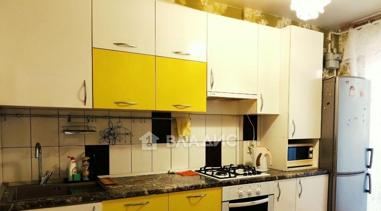 квартира г Волгоград р-н Советский ул им. Солнечникова 11 фото 2