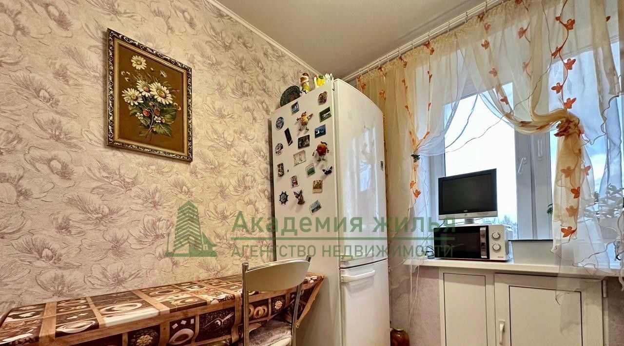 квартира г Саратов р-н Кировский ул. Имени Академика С. Г. Навашина, 3 фото 11