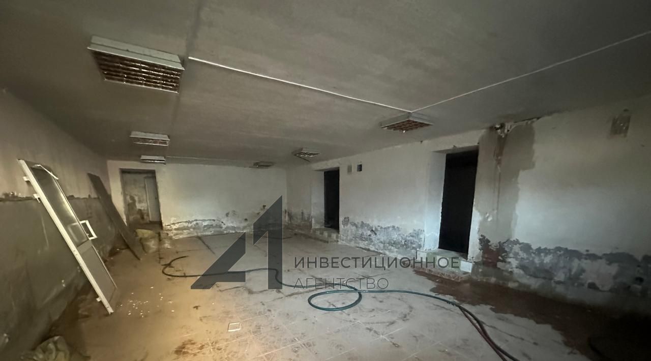 торговое помещение г Тюмень р-н Калининский ул 9 Января 162/1 фото 4