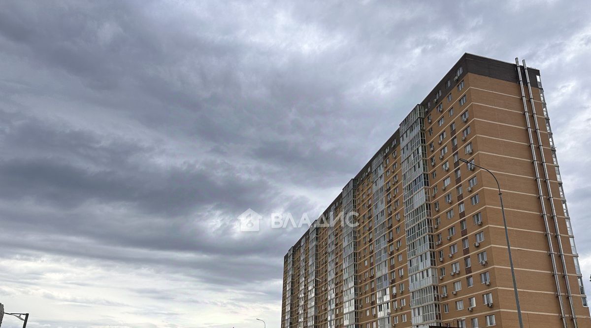 квартира г Волгоград р-н Красноармейский ул 50 лет Октября 20а фото 16