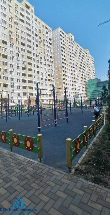 квартира г Краснодар р-н Прикубанский Славянский микрорайон ул Заполярная 39к/10 фото 2