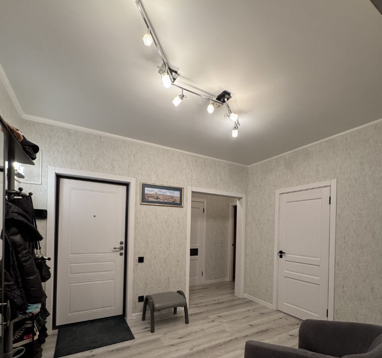квартира г Тольятти р-н Автозаводский ул Фрунзе 2б фото 2