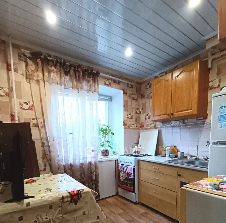 квартира г Волгоград р-н Краснооктябрьский пр-кт Металлургов 52 фото 1