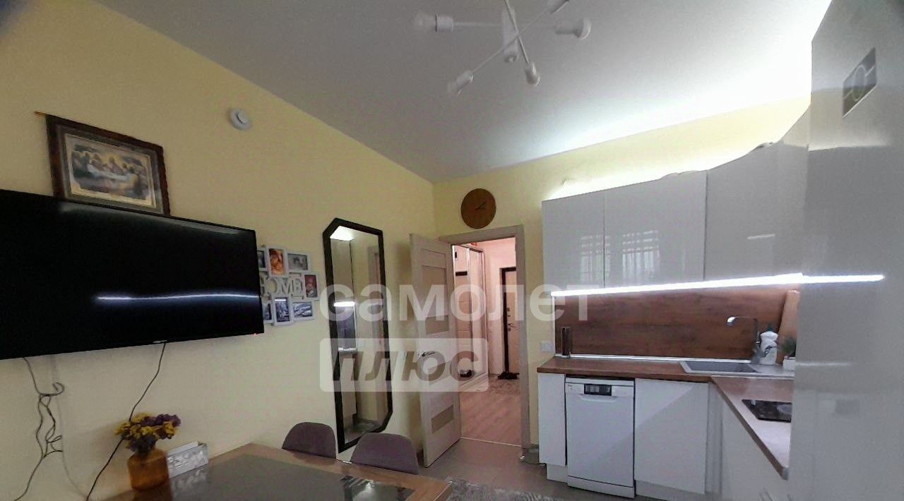 квартира г Салехард ул Ямальская 18к/1 фото 2
