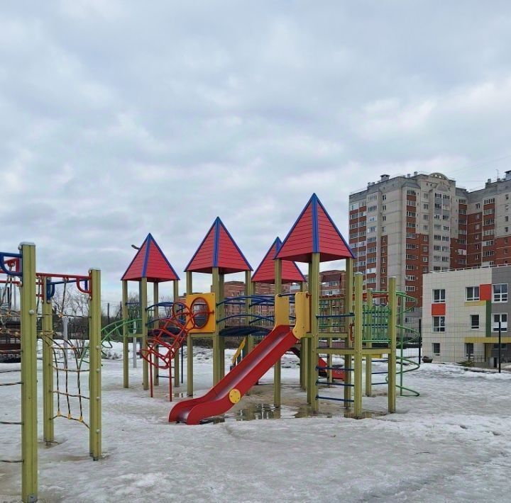 квартира г Киров р-н Ленинский ул Анжелия Михеева 16 фото 15
