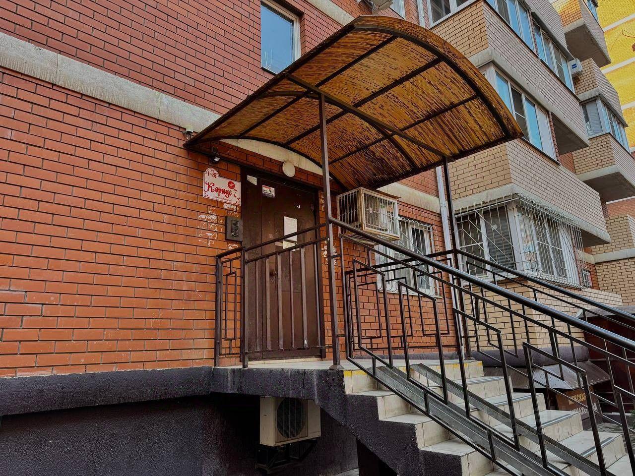 квартира г Краснодар ул В. М. Комарова 21/1 7 фото 21