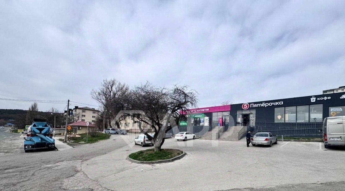 торговое помещение г Новороссийск п Верхнебаканский ул Титан 9 фото 17