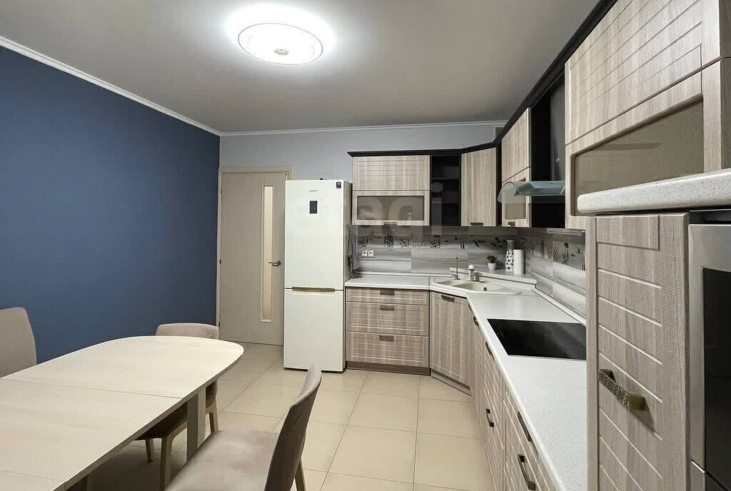 квартира г Тюмень ул Пермякова 71к/3 фото 2