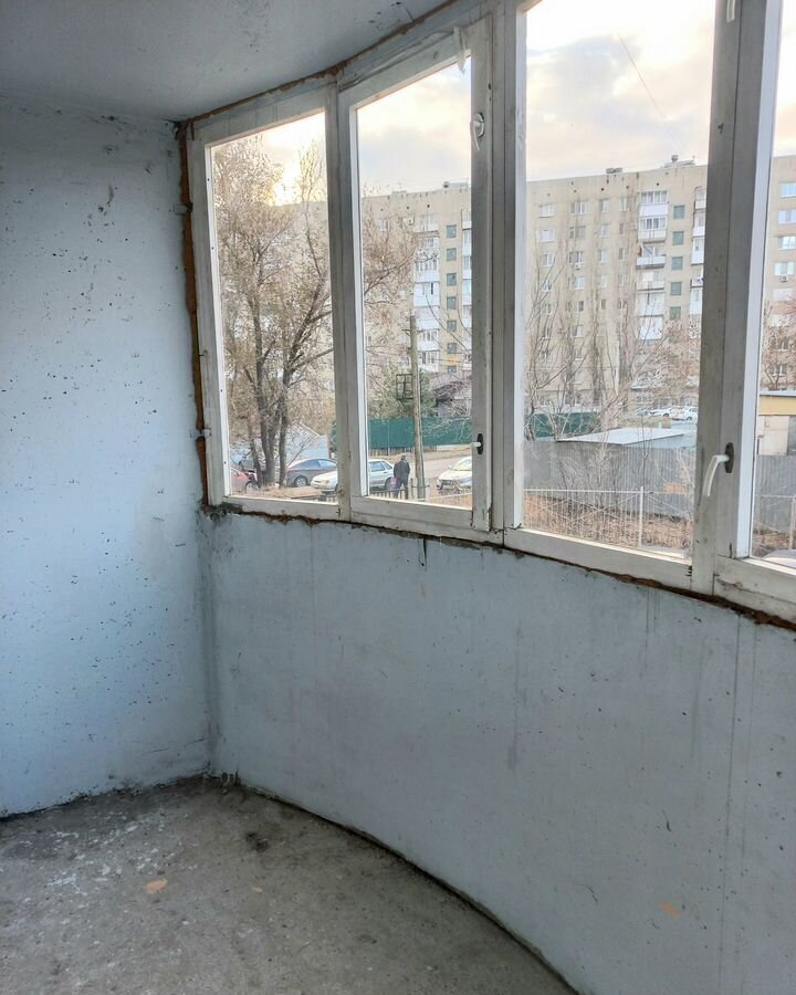 квартира г Саратов р-н Заводской пр-д 5-й Крекингский 9/19 фото 4