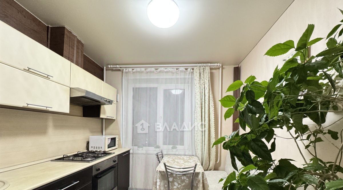квартира г Уфа р-н Кировский ул Авроры 13/2 фото 3