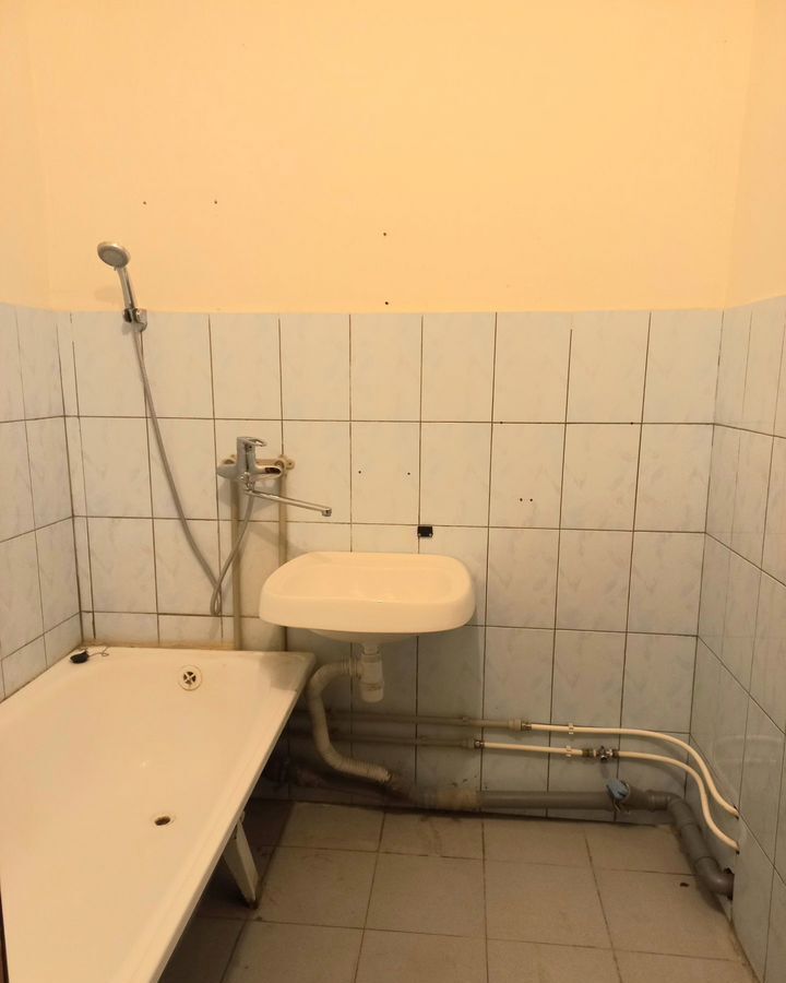 квартира г Саратов р-н Заводской пр-д 5-й Крекингский 9/19 фото 8
