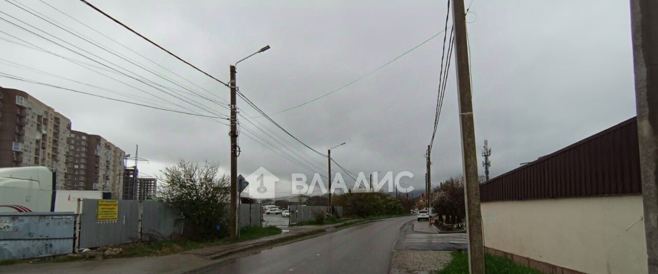 дом г Новороссийск р-н Центральный ул Фабричная фото 17