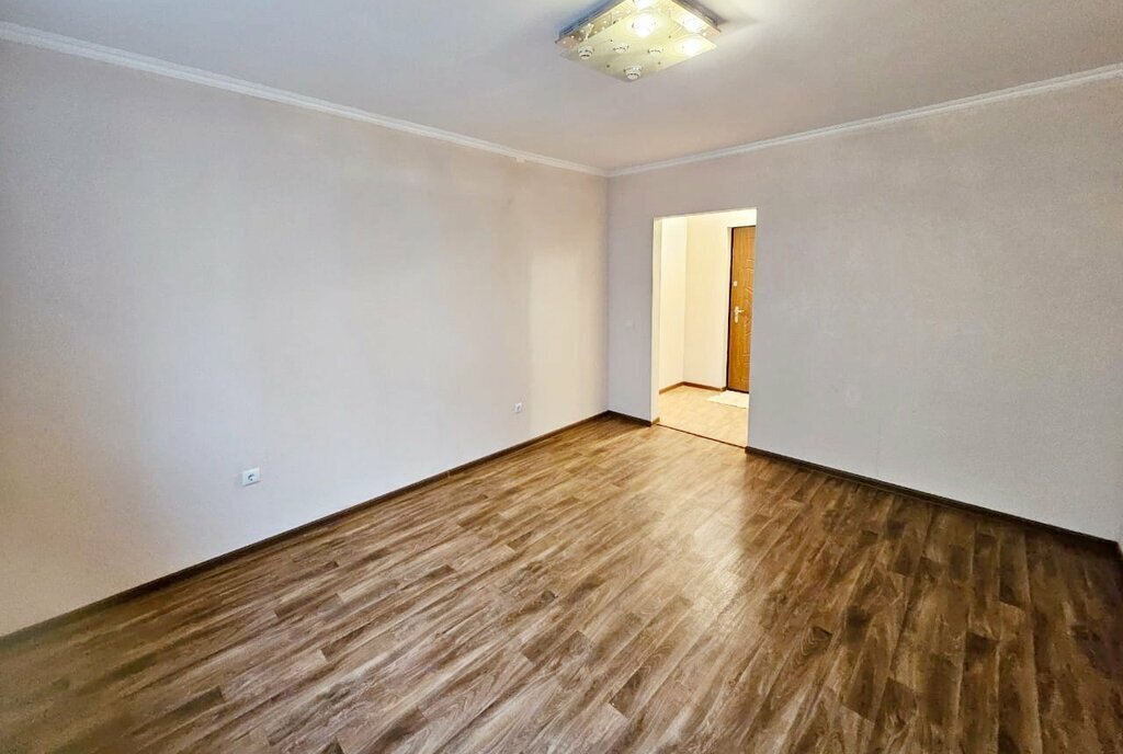 квартира г Саратов р-н Ленинский ул Лесная 5а Республика фото 1