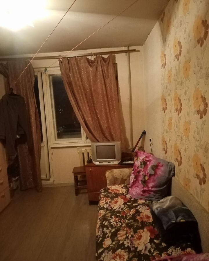 квартира г Саратов р-н Ленинский 6-й квартал ул им Лебедева-Кумача В.И. 72а фото 2