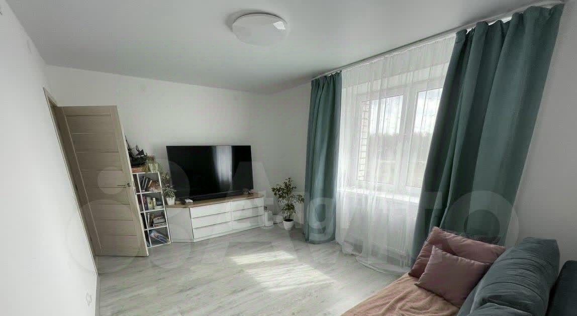 квартира г Череповец р-н Зашекснинский пр-кт Октябрьский 90б фото 4