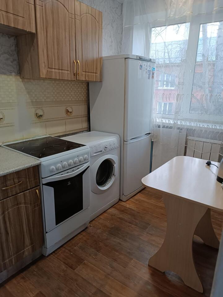 квартира г Красноярск р-н Ленинский ул Квартальная 4 фото 1