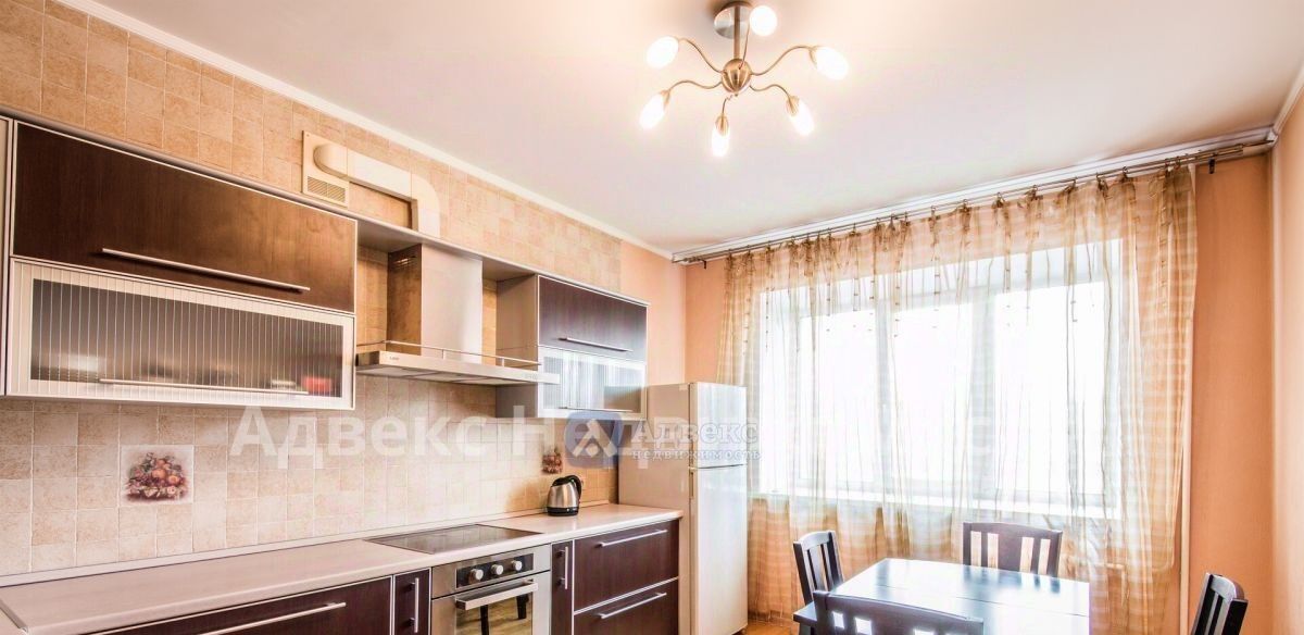 квартира г Тюмень р-н Центральный ул Салтыкова-Щедрина 53 фото 1