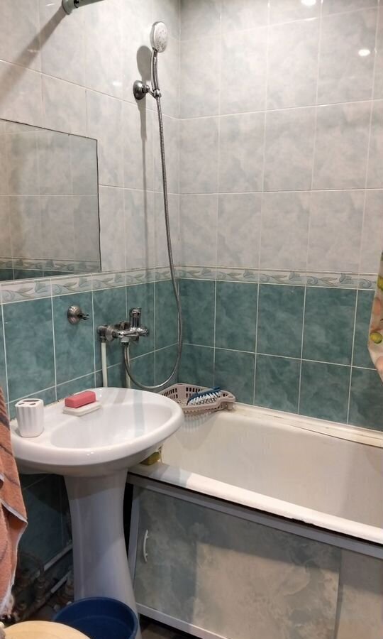 квартира г Первоуральск п Новоуткинск ул Партизан 64а фото 9