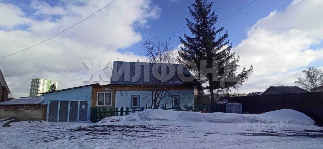 дом г Новосибирск р-н Советский ул Универсальная фото 2