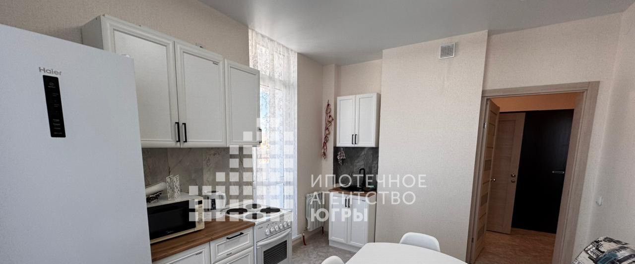 квартира г Ханты-Мансийск Самаровская ул., 8к 1 фото 1