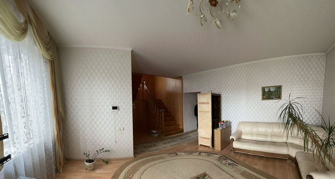 дом г Саратов р-н Волжский ул им Горького А.М. 130 фото 3