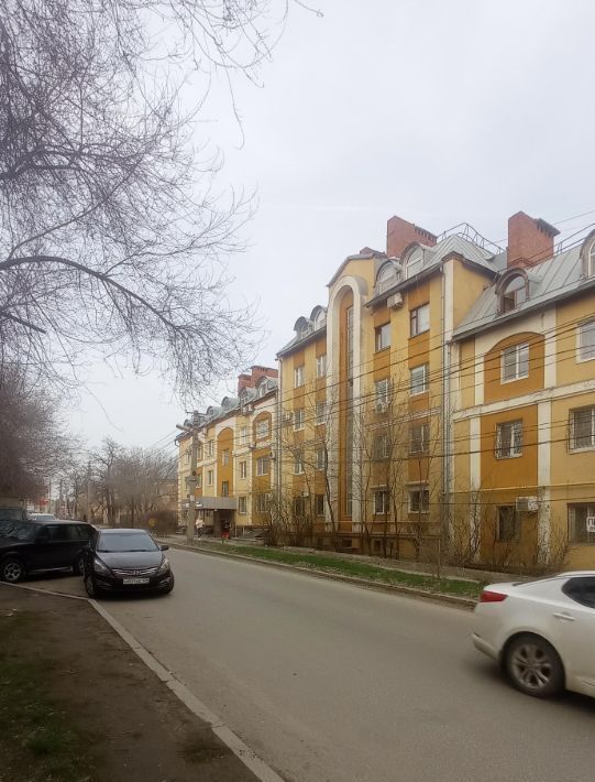 квартира г Волгоград мкр Ангарский р-н Дзержинский ул им. Полоненко фото 1
