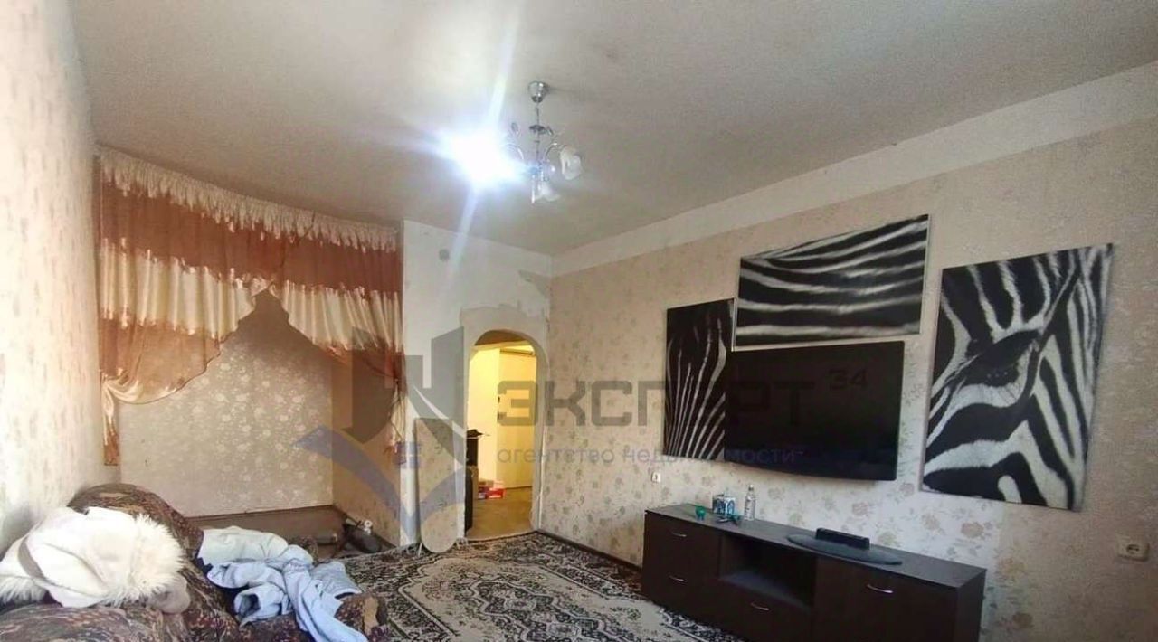 квартира г Волгоград мкр Ангарский р-н Дзержинский ул им. Полоненко 16 фото 6