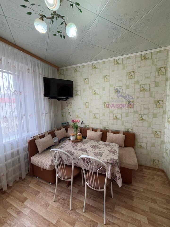 квартира г Орск р-н Октябрьский Северный Ulitsa Marshala Zhukova, 7Б, Orsk, Orenburgskaya oblast, Russia, 462430 фото 2