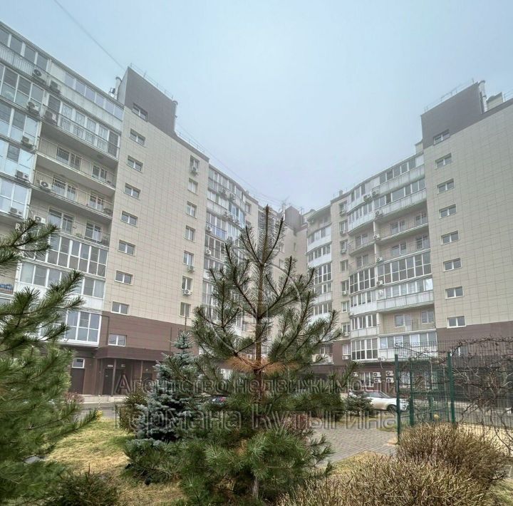 квартира г Волгоград р-н Дзержинский ул 8-й Воздушной Армии 14 фото 16