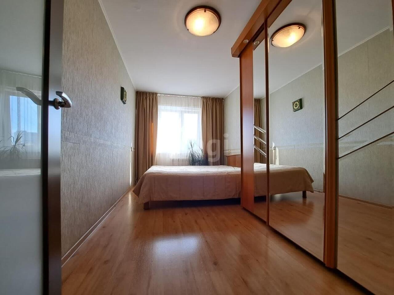 квартира г Новокузнецк р-н Центральный пр-кт Дружбы 43 фото 2