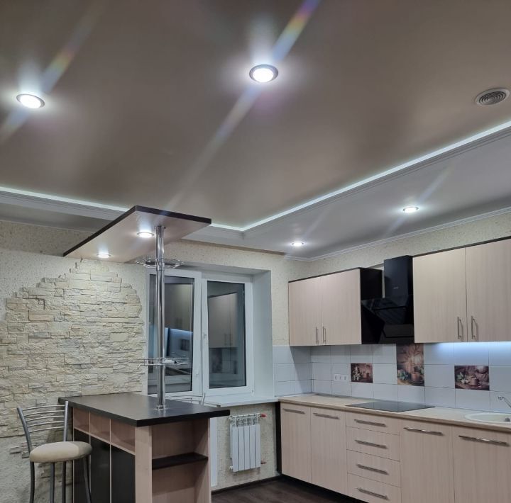 квартира г Саратов р-н Заводской ул. Имени Г. К. Орджоникидзе, 42А фото 2