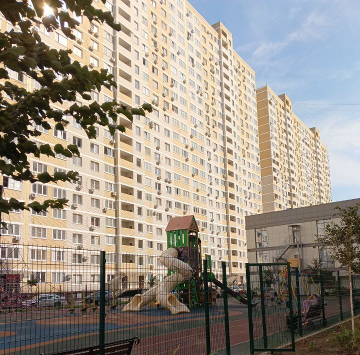 квартира г Краснодар р-н Прикубанский Славянский микрорайон ул Заполярная 39к/9 фото 15