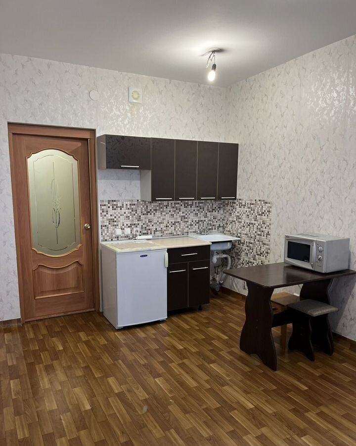 квартира г Красноярск р-н Свердловский ул Карамзина 16 фото 1