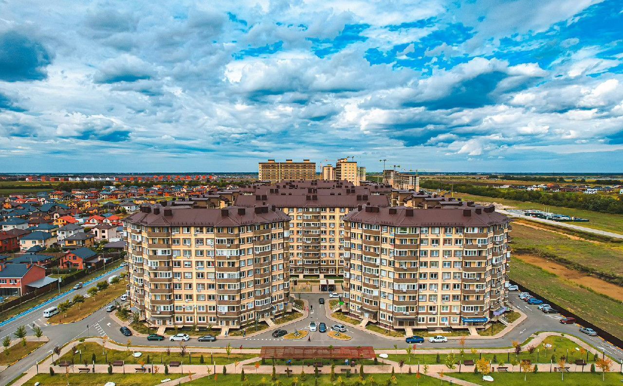 квартира г Краснодар р-н Прикубанский ул им. лётчика Позднякова 2 корп. 8 фото 6