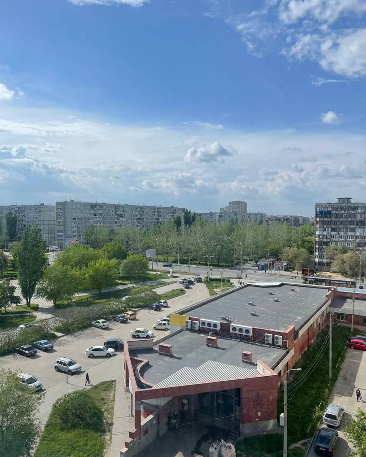 квартира г Волгоград р-н Дзержинский район Семь Ветров ул 8-й Воздушной Армии 34 фото 2