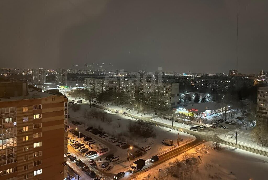 квартира г Омск б-р Архитекторов 6 фото 4