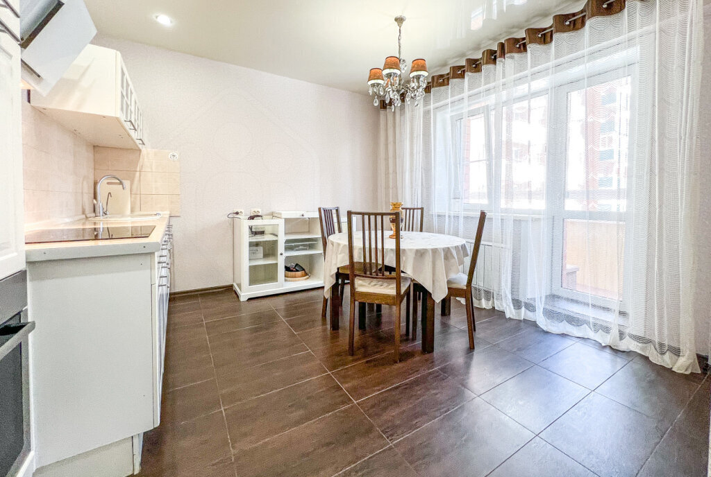 квартира г Иркутск ул Дыбовского 8/4 фото 2