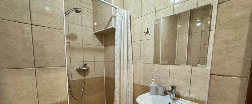комната г Уфа р-н Кировский ул Караидельская 2 фото 2