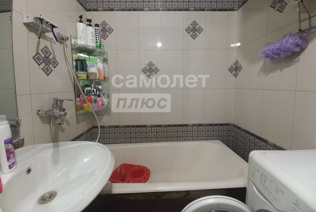 квартира г Астрахань р-н Кировский ул Валерии Барсовой 13к/1 фото 7