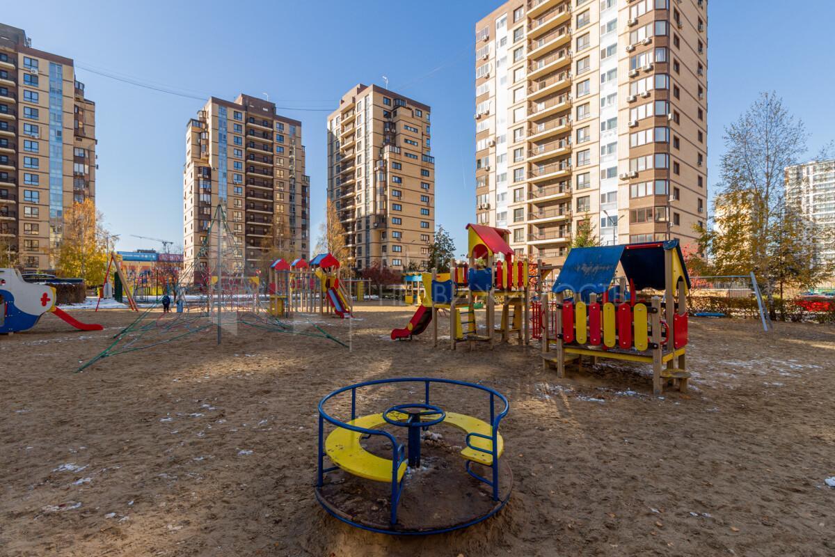 квартира г Тюмень ул Максима Горького 625048 Tyumen, Tyumenskaya oblast, Russia, 68/4 фото 24