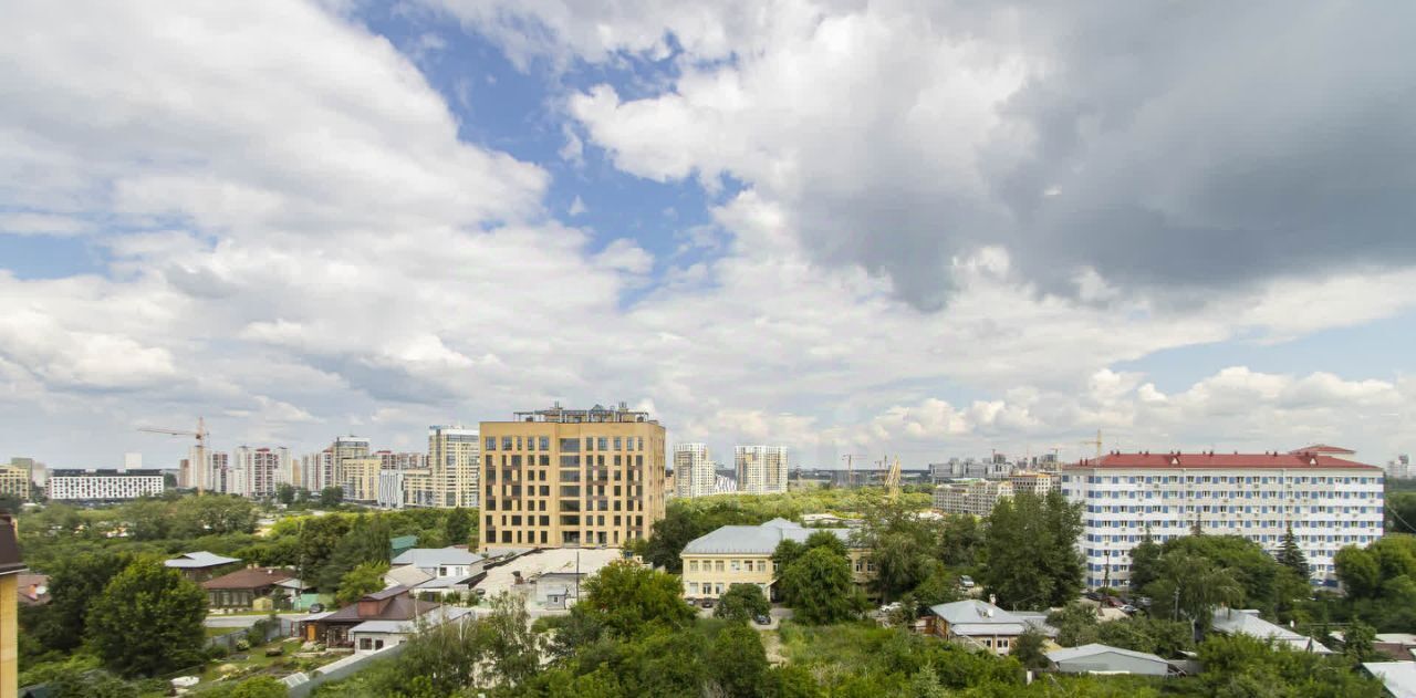квартира г Тюмень р-н Центральный ул Усиевича 16 фото 13