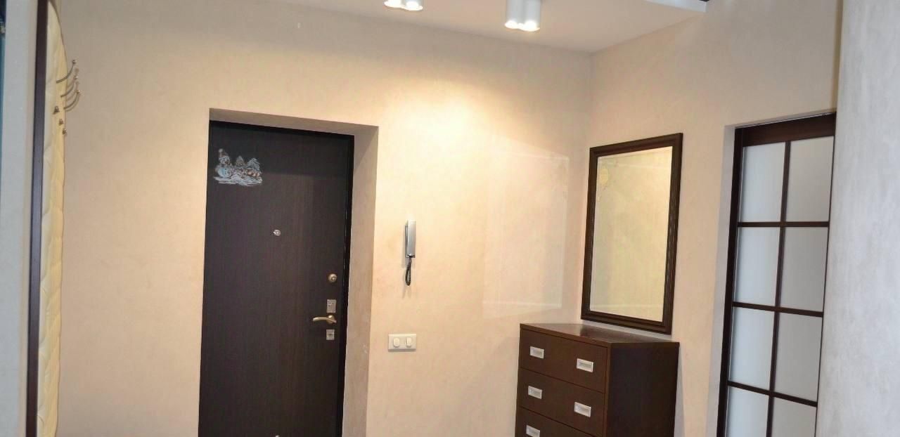 квартира г Тольятти р-н Автозаводский ул Офицерская 4в фото 3