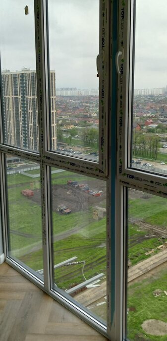 квартира г Краснодар р-н Прикубанский ул им. Адмирала Макарова 1б фото 12