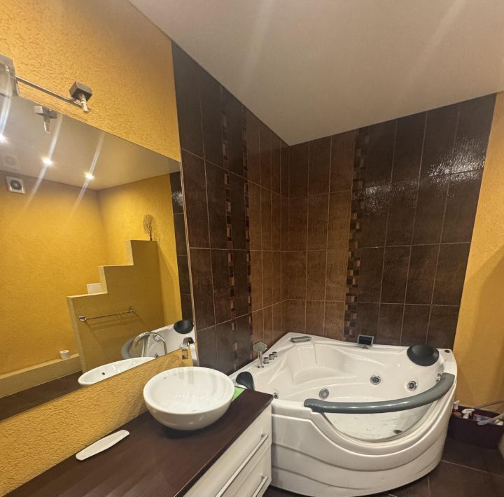 квартира г Красноярск р-н Советский ул Алексеева 21 фото 5