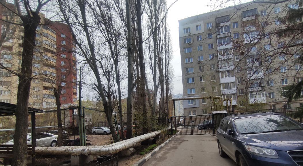 квартира г Саратов р-н Фрунзенский ул Белоглинская 75/81 фото 4