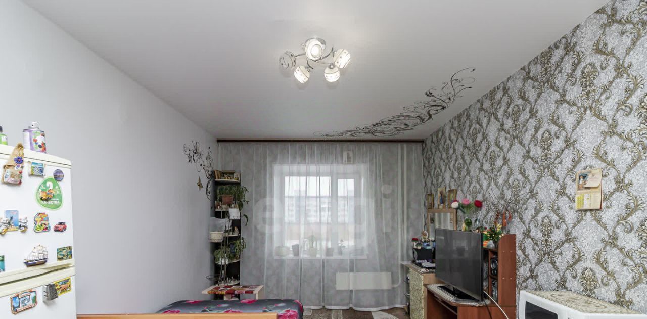 комната г Сургут проезд Первопроходцев 2 25-й фото 1